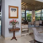 Niza Hotel 3*